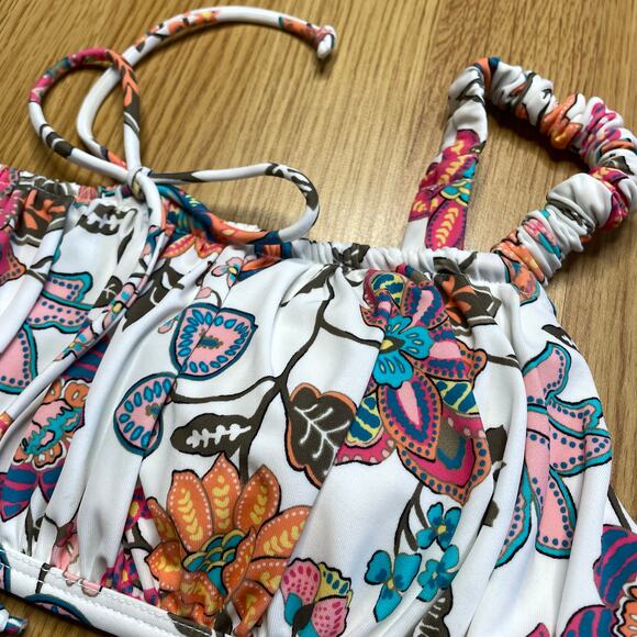 Sundazed Paisley Bikini Top, 34 B/C - Picture 3 of 8